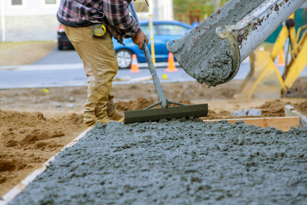 Best Concrete Installation Cost  in Shafter, CA