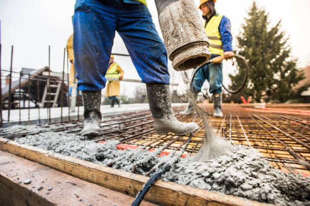 Best Best Concrete Contractor  in Shafter, CA